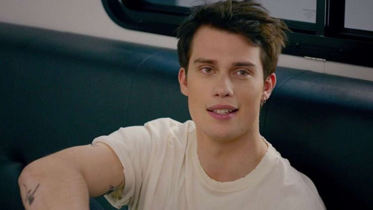 ニコラス・ガリッツィンは、実写のhe-manとして力を持っています